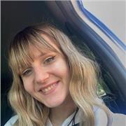 Estudiante de periodismo con título B1 ofrezco clases de inglés para alumnos de ESO y Bachillerato